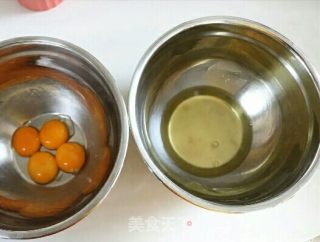蛋糕卷的做法步骤：1