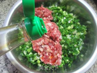 香葱肉馅饺子的做法步骤：6