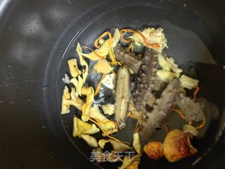 海参菌菇汤的做法步骤：5