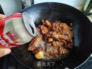 芋头焖鸭的做法步骤：5