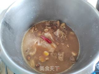 芋头焖鸭的做法步骤：6