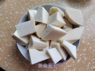 芋头焖鸭的做法步骤：7