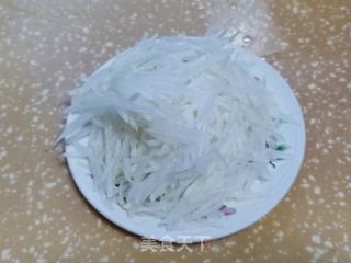 萝卜丝豆渣鸡蛋饼的做法步骤：1
