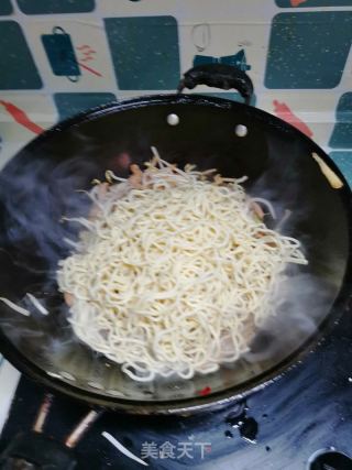 肉丝炒面的做法步骤：15