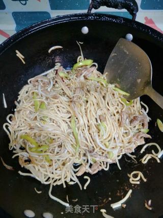 肉丝炒面的做法步骤：16