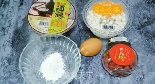 酒酿圆子的做法步骤：1