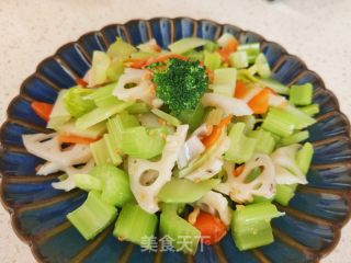 香芹胡萝卜拌藕片的做法步骤：9