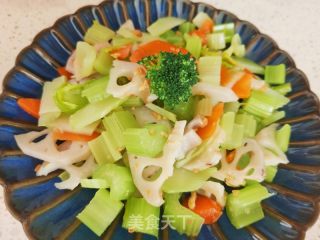 香芹胡萝卜拌藕片的做法步骤：12