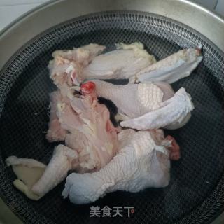 白菜粉条炖鸡的做法步骤：2