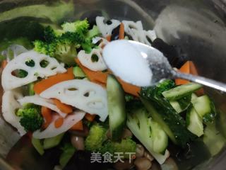凉拌素什锦的做法步骤：8