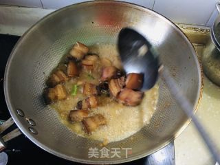 红烧肉土豆炖粉条的做法步骤：2