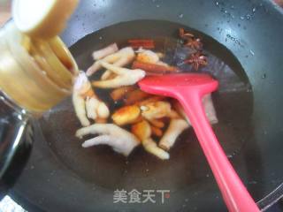 油豆腐烧鸡爪的做法步骤：5