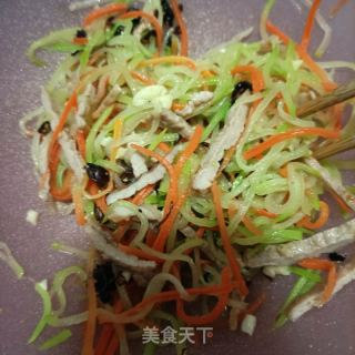 小鸡枞香覃拌佛手瓜的做法步骤：10