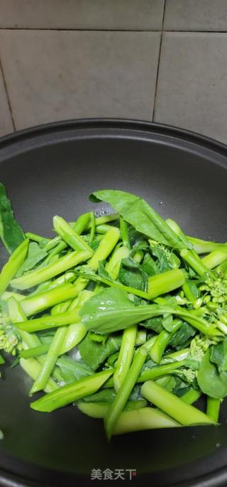 蒜蓉炒芥兰的做法步骤：5