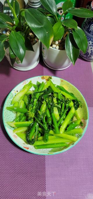 蒜蓉炒芥兰的做法步骤：9
