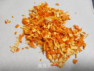 蜜渍橘皮的做法步骤：2