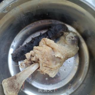 彩椒鸡腿拌海参的做法步骤：1