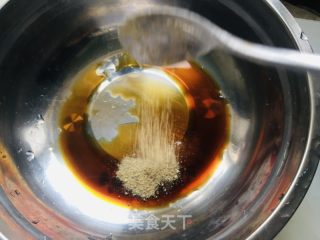 酸汤扣碗鸭肉的做法步骤：3