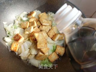 白菜烧豆腐的做法步骤：7