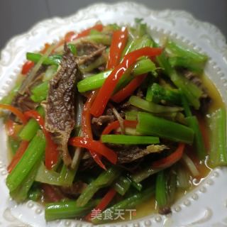 西芹红椒炒驴肉的做法步骤：14