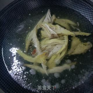 鲜葱彩椒拌鸡肉的做法步骤：4