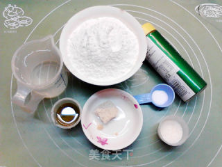 简易免揉帕玛森面包棒的做法步骤：1