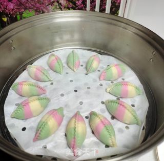 年夜饭——彩虹蒸饺的做法步骤：7