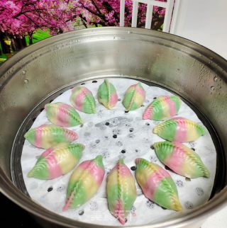 年夜饭——彩虹蒸饺的做法步骤：8