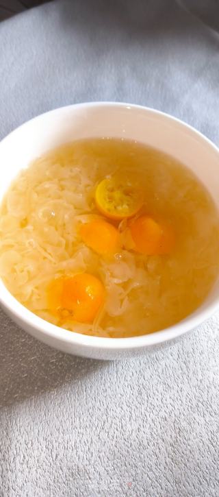 金桔银耳羹的做法步骤：7