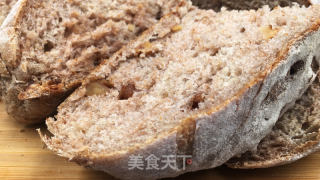 全麦核桃软欧，免揉配方，麦香味十足，皮脆内软。的做法步骤：33