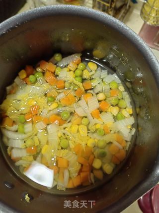 虾丁烩彩蔬的做法步骤：4