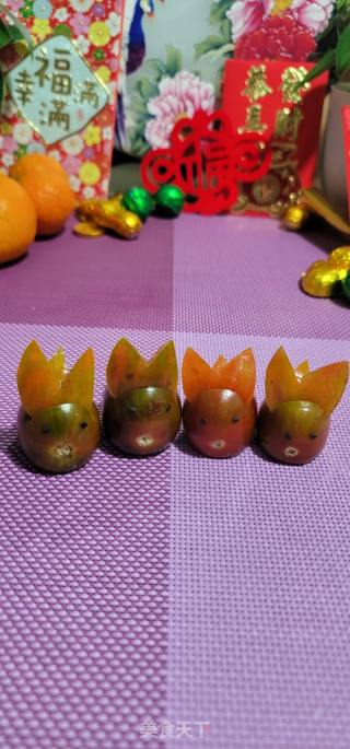 彩兔迎新春的做法