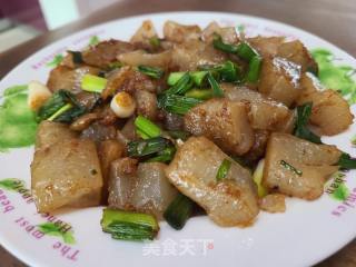 蒜苗炒红薯凉粉的做法