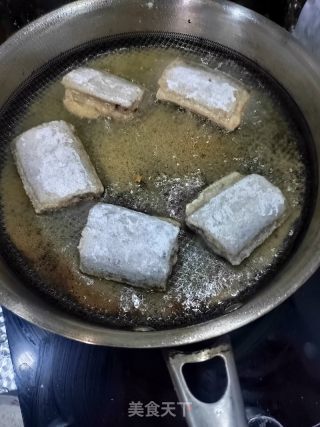 煎带鱼的做法步骤：3
