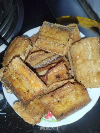 煎带鱼的做法步骤：4
