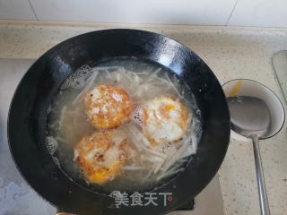 白萝卜鸡蛋汤的做法步骤：5