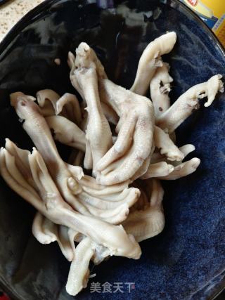 卤鸭翅鸭掌的做法步骤：2