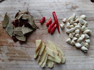 卤鸭翅鸭掌的做法步骤：4