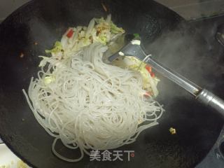 炒大白菜粉条肉丝的做法步骤：9
