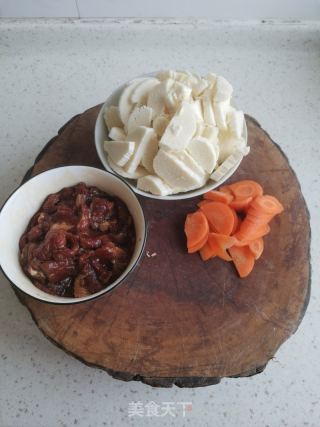 茭白炒肉的做法步骤：2