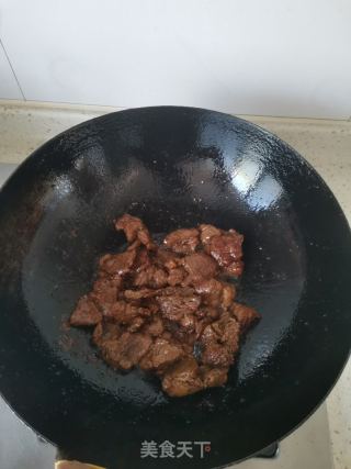 茭白炒肉的做法步骤：5