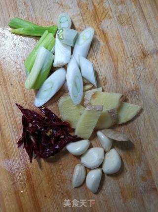 大盘鸡的做法步骤：4