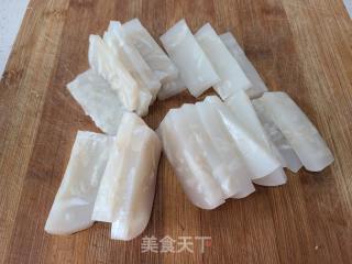 凉拌蒜泥水晶皮冻的做法步骤：3