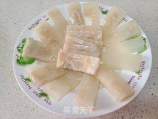 凉拌蒜泥水晶皮冻的做法步骤：4
