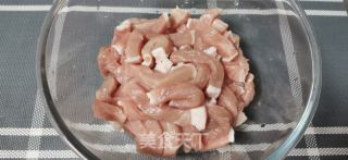 干炸小酥肉的做法步骤：1
