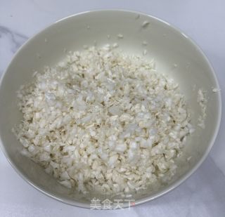 白菜肉馅饺子的做法步骤：4