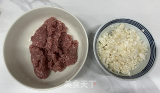 白菜肉馅饺子的做法步骤：5