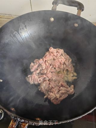 肉片炒莴笋的做法步骤：3