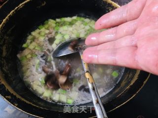 萝卜牛肉面的做法步骤：1