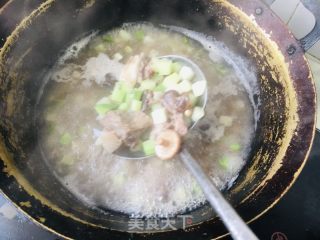 萝卜牛肉面的做法步骤：5
